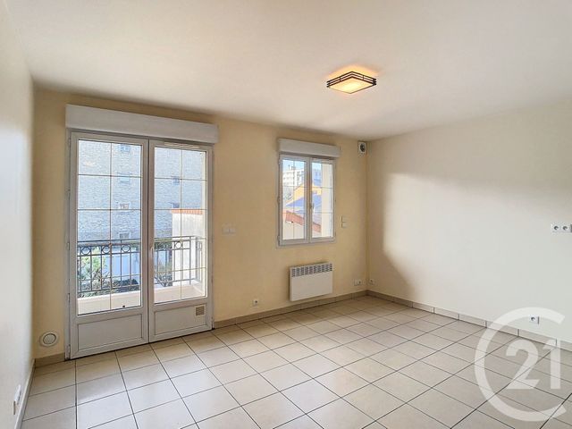 Appartement F2 à louer - 2 pièces - 40.0 m2 - CHOISY LE ROI - 94 - ILE-DE-FRANCE - Century 21 A.A.R.S. Immo